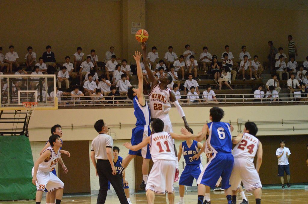 バスケットボール部 昨年の王者を前に 準決勝で姿消す 京産大アスレチック バスケットボール部 昨年の王者を前に 準決勝で姿消す 京産大アスレチック