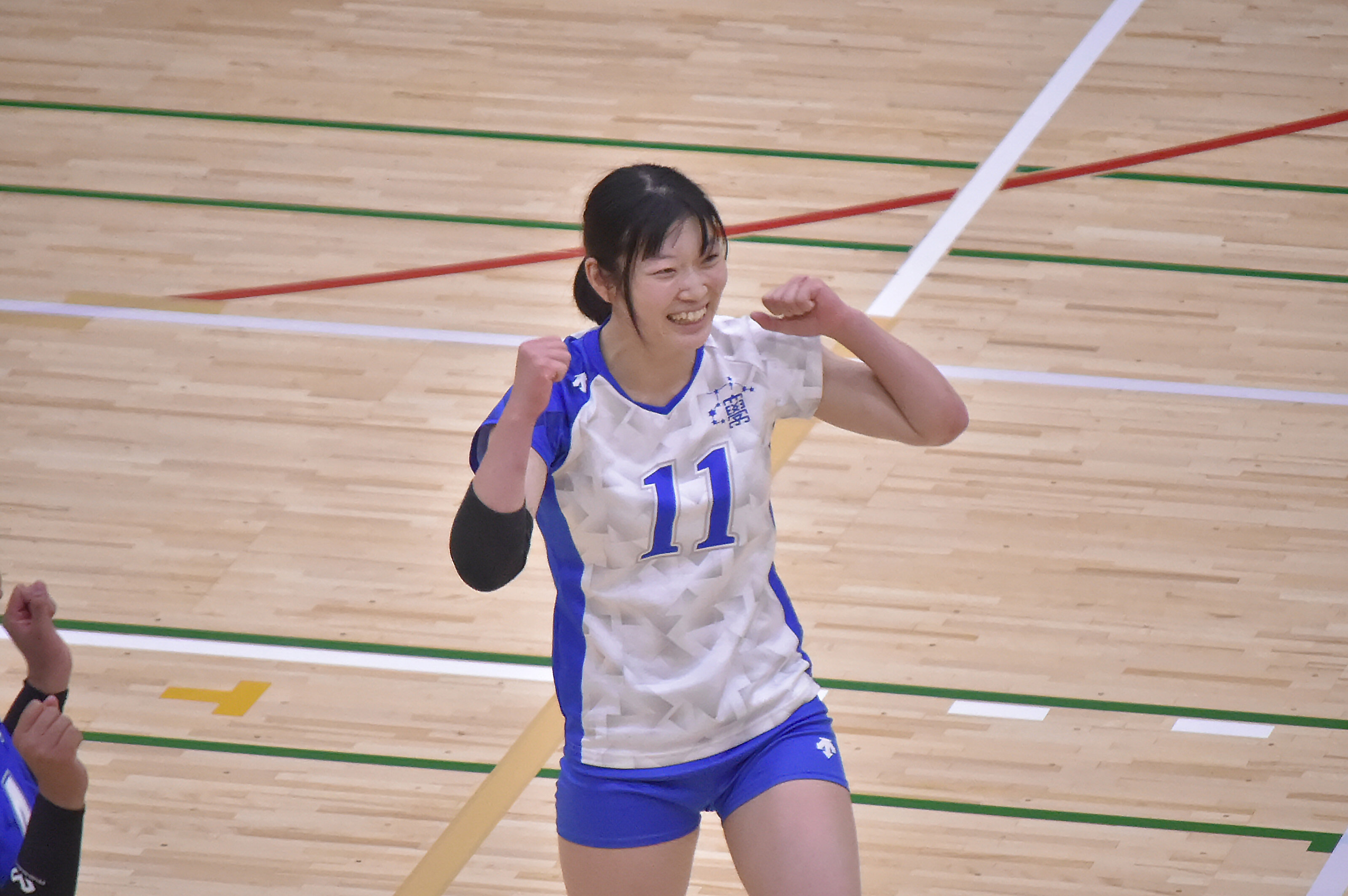 バレーボール 女子 股間 女子バレーボール部】両者打ち合う展開、4年生の活躍が光り今季リーグ戦初勝利!! : 京産大アスレチック