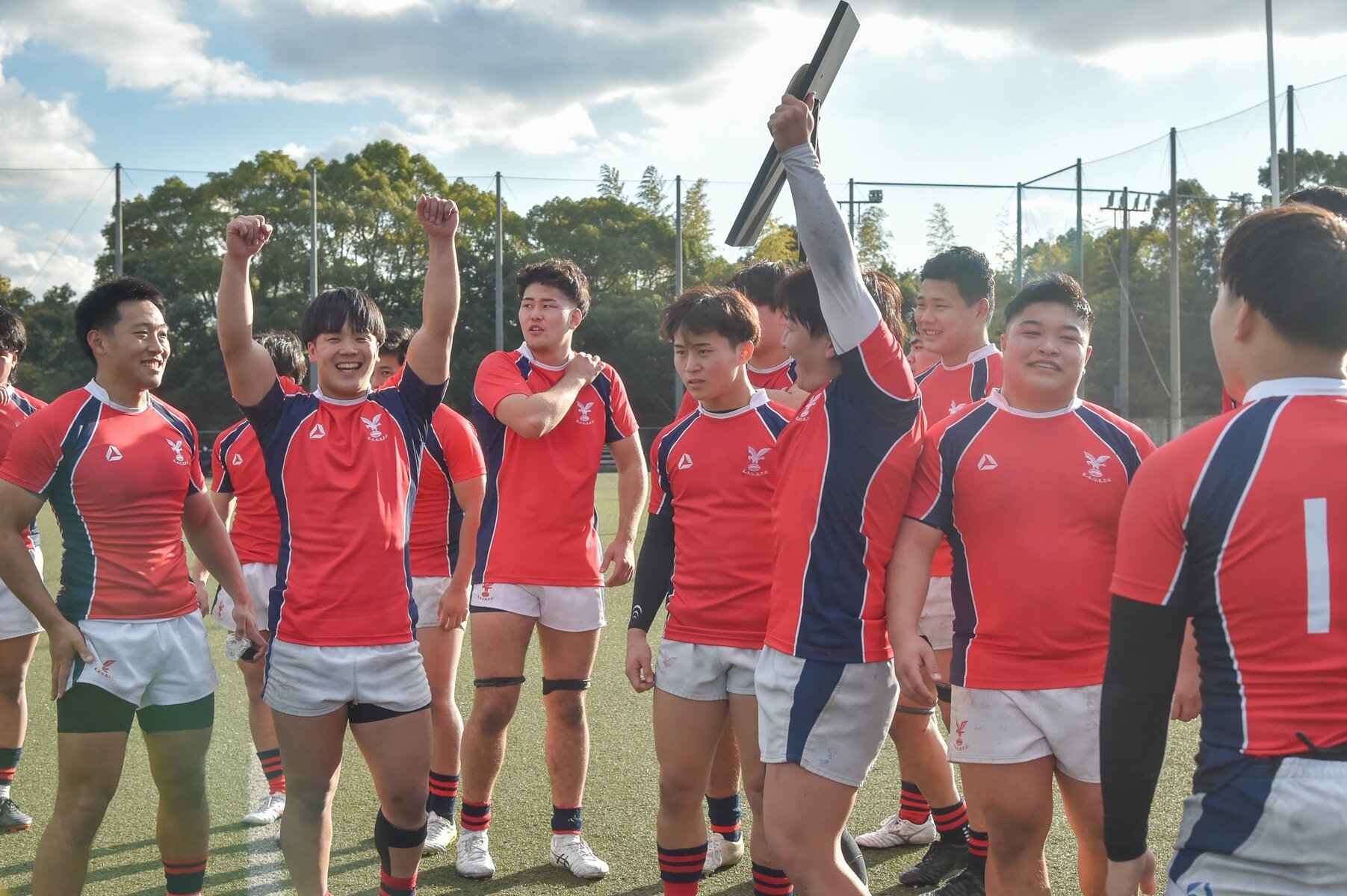 ラグビー部】創部初のジュニアリーグ優勝！ : 京産大アスレチック