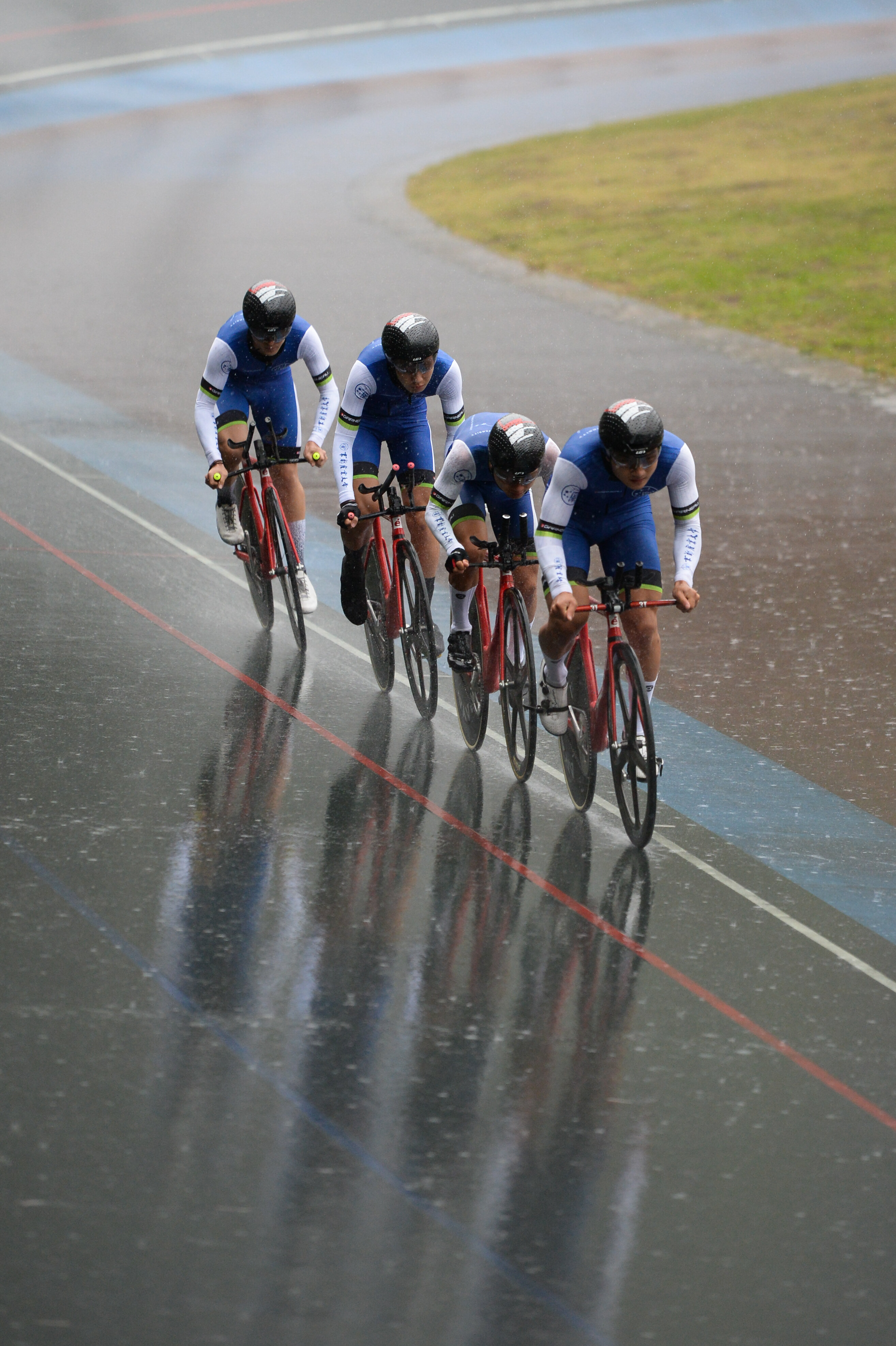 自転車競技部 インカレ代替大会 雨の中で 京産大アスレチック 自転車競技部 インカレ代替大会 雨の中で 京産大アスレチック