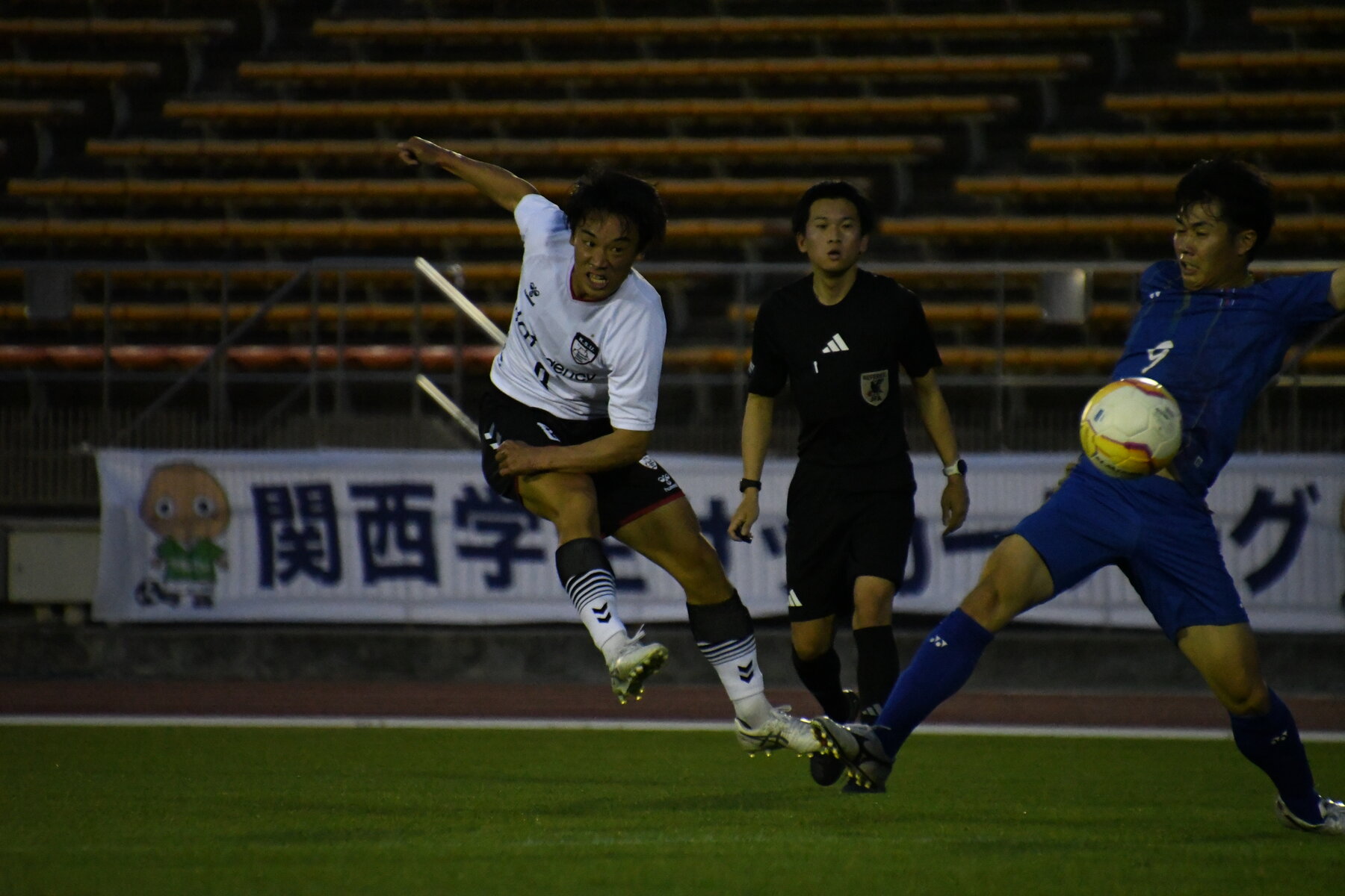 サッカー部】昨年王者・阪南大の前に大量5失点で敗戦。滝口、末谷に