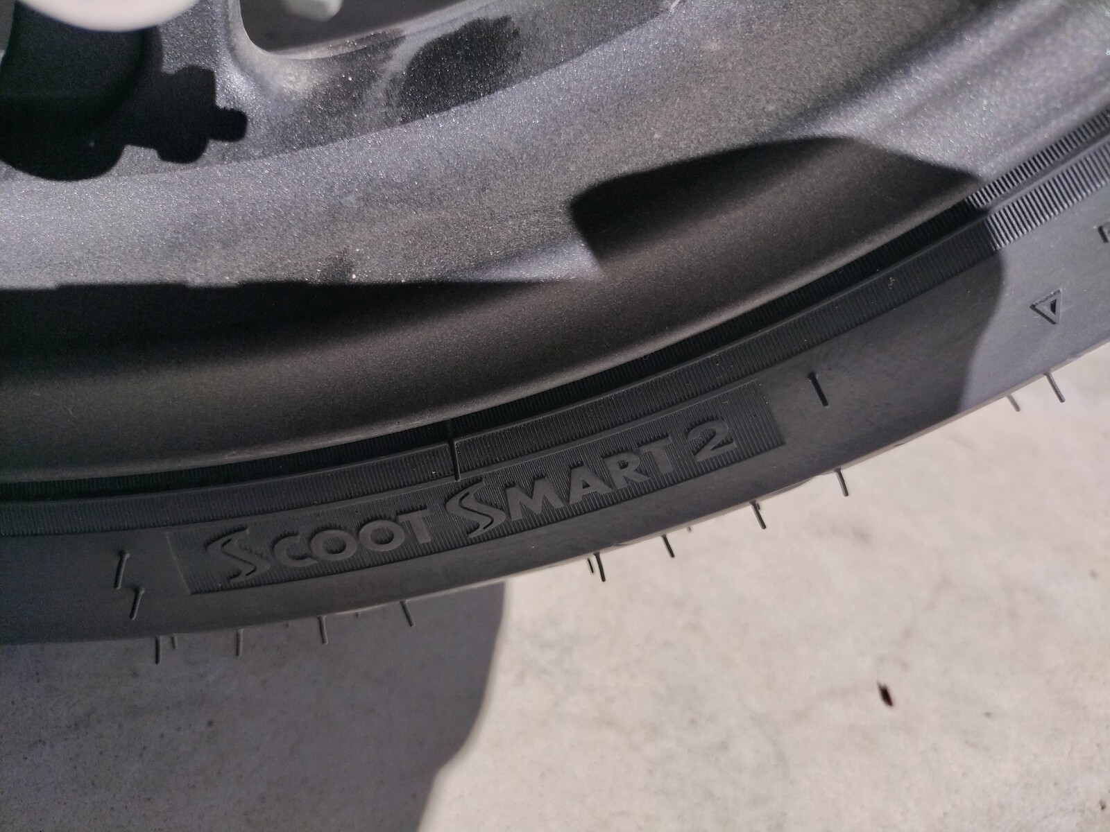 PCX(JF81)の2回目のタイヤ交換 : ツーリング屋㏄