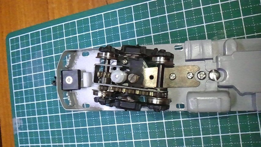 HOゲージ】鉄道模型45年目の復活記（缶モーターに交換してみた