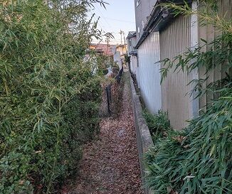 211_民家脇の路地