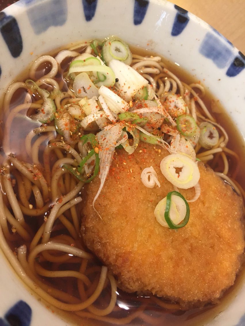男爵コロッケそば そば新 御茶ノ水 立ち食い 立ち飲み リーマン食