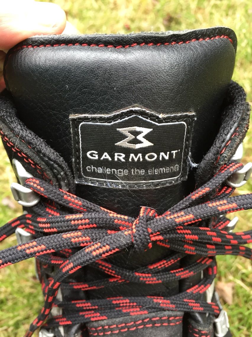 山道具 GARMONT ガルモント PINNACLE GTX ピナクルGTX in早秋の高尾山