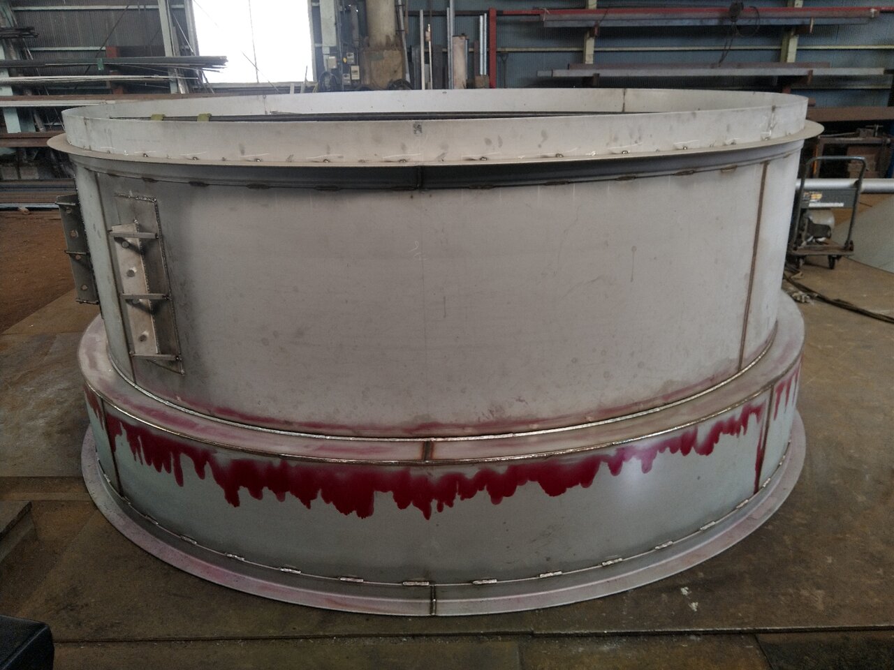 ステンレス製 沈殿槽 シール溶接部の浸透探傷検査 Pt検査 株式会社 窪製作所代表ブログ