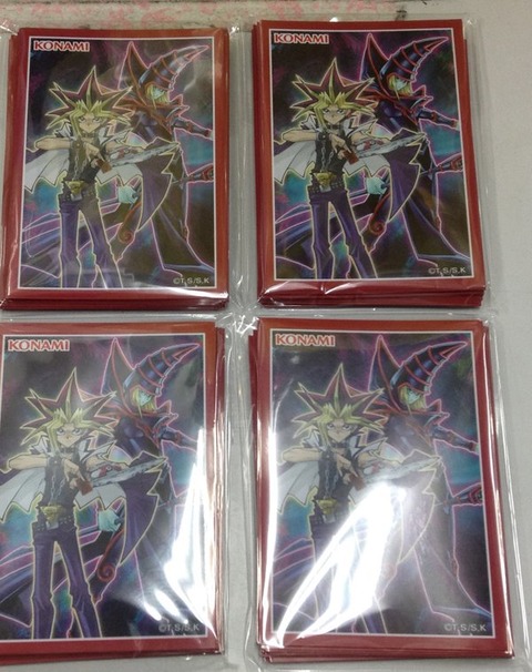 闇遊戯&ブラック・マジシャン スリーブ