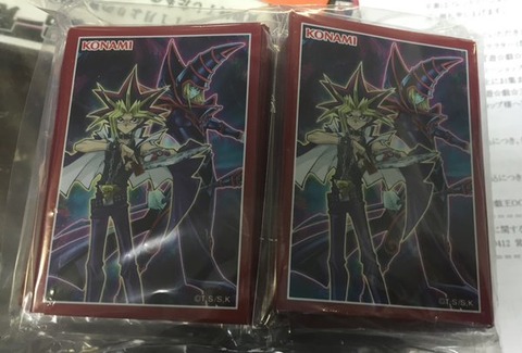 遊戯王の日 闇遊戯&ブラックマジシャン スリーブ