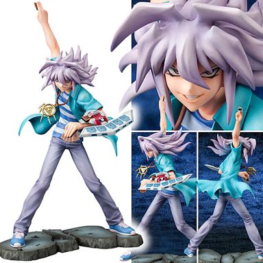 闇バクラ　フィギュア