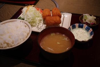 横浜石川町にある肉料理のお店「みずむら」のコロッケ