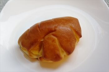 横浜中山にあるパン屋「パン ニア」のパン