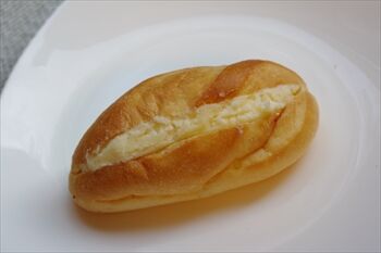 横浜中山にあるパン屋「パン ニア」のパン
