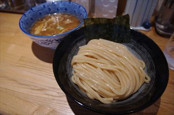 横浜日ノ出町にあるつけ麺店「つけ麺 はま紅葉」のつけ麺