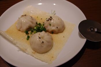 新横浜にある「鼎’s (Din's) by JIN DIN ROU」のランチ