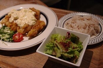 横浜ポルタにある肉カフェ「NICK STOCK」のランチ