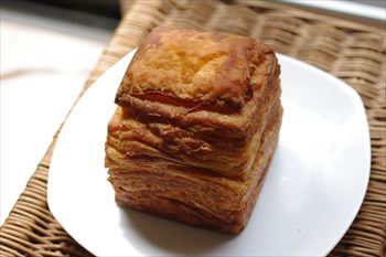 横浜元町にある洋菓子店「Maison Hestiā」の食パン