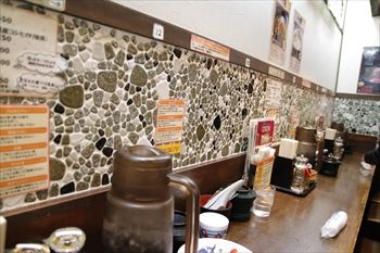 新横浜にある新横浜ラーメン博物館の「麺の坊 砦」の店内