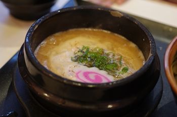 横浜西口にあるラーメン店「ゴル麺」のつけ麺