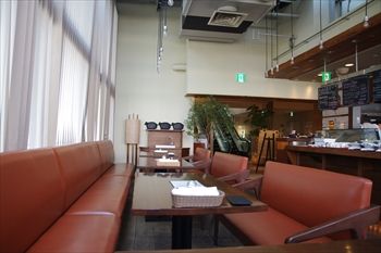 横浜センター北にあるステーキ専門店「キッコリー」の店内