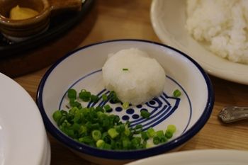 新横浜にある洋食屋さん「つばめグリル」の大根おろし