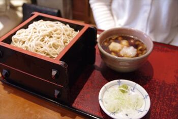横浜みなとみらいにある蕎麦屋「香露庵」の蕎麦