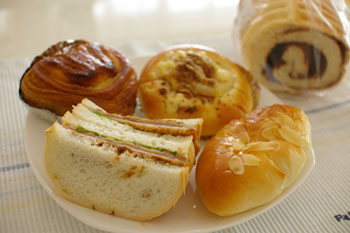 北新横浜のエスポットにあるパン屋「パン工房 BON(ボン)」のパン