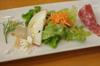 新横浜にあるイタリアン「アマルフィイ ノッベロ」の前菜