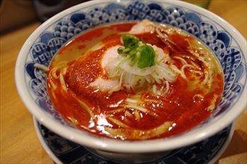 横浜桜木町にあるラーメン店「時雨」の