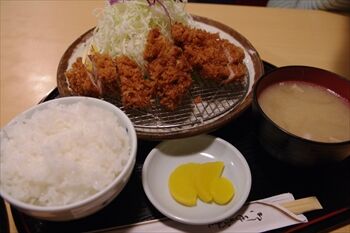 横浜日吉にあるとんかつ屋「とんかつ 和栗」のとんかつ