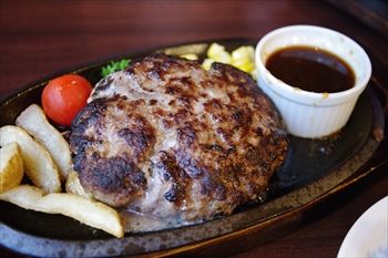 東京池袋にある宮崎牛ハンバーグのお店「宮崎亭」のランチ