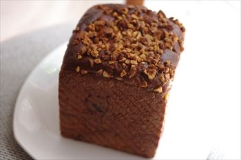 川崎にあるパン屋「俺のBakery&Cafe」のパン