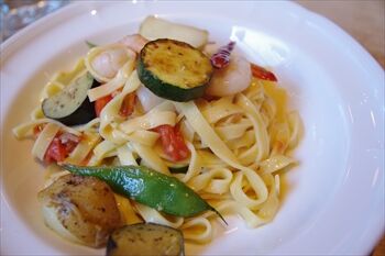 横浜石川町にあるイタリアンダイニング「オイノス」のパスタ