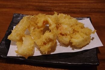 横浜関内にある蕎麦屋「手打ち蕎麦切り 天空」の天ぷら
