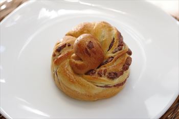 横浜にあるカフェ「flour+water(フラワーアンドウォーター)」のパン