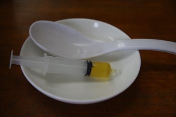東神奈川にあるラーメン店「らぁめん 夢」の煮干し油
