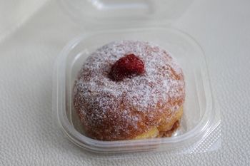 横浜みなとみらいにあるケーキショップ「コフレ」のパン