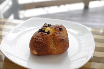 横浜菊名にあるパン屋さん「山角」のパン