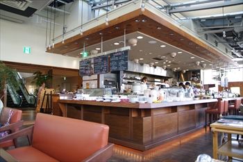 横浜センター北にあるステーキ専門店「キッコリー」の店内