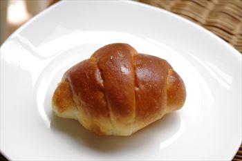 横浜駅構内にあるパン屋「TRUFFLE mini」のパン