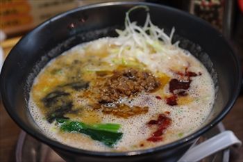 新横浜にある新横浜ラーメン博物館の「麺の坊 砦」のラーメン