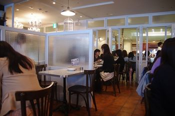 横浜にあるパン食べ放題のカフェブラッスリーでいただくおいしいランチ 横浜ブログ 横浜にあるパン食べ放題のカフェブラッスリーでいただくおいしいランチ 横浜ブログ