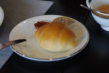 横浜にある「バイキングレストラン オーク」のパン