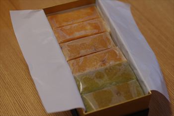 横浜日本大通りにある「ハグフラワー」のチーズテリーヌ