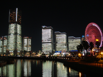 みなとみらいの全灯風景