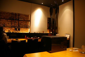 横浜センター北の「CAFE SALON SONJIN」の店内