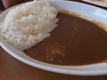 横浜にあるカレー専門店「カリフェ」のカリフェカレー