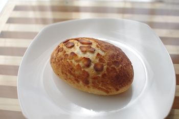 横浜東神奈川にあるパン屋さん「Pain de U(パンドウ)」のパン