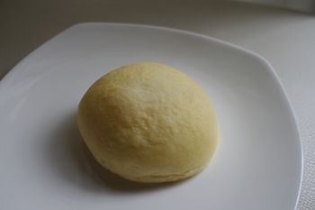横浜西口にあるイタリアンフードショップ「カマストラ」のパン