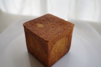 横浜本牧にあるパン屋さん「hatake 4968-12」のパン